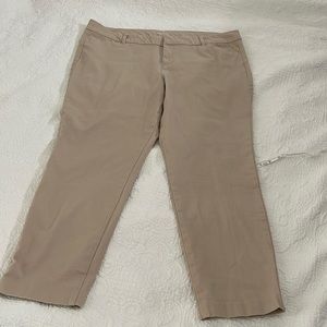 Brand new old navy pixie ankle pants. No tags